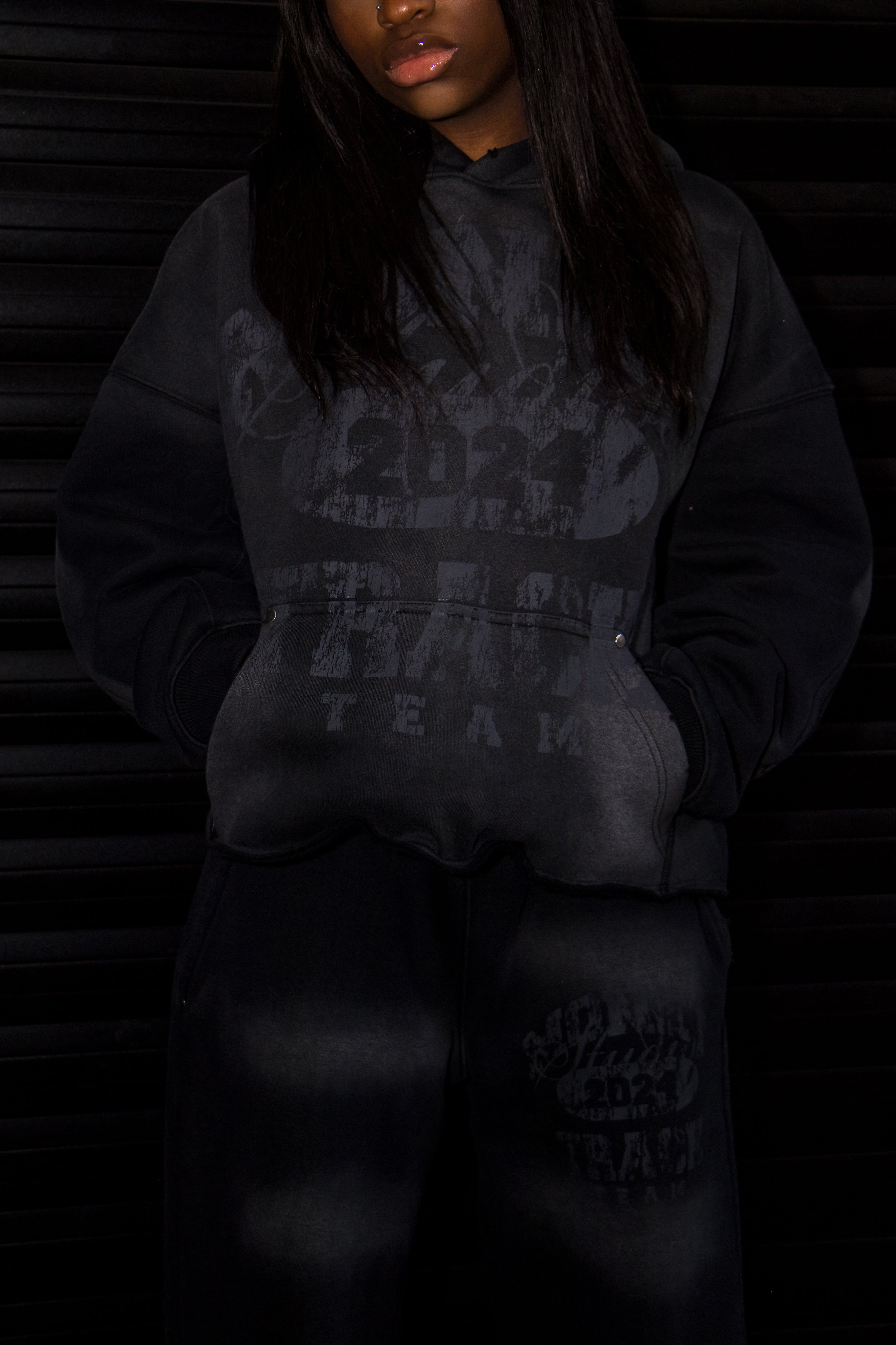 AW25