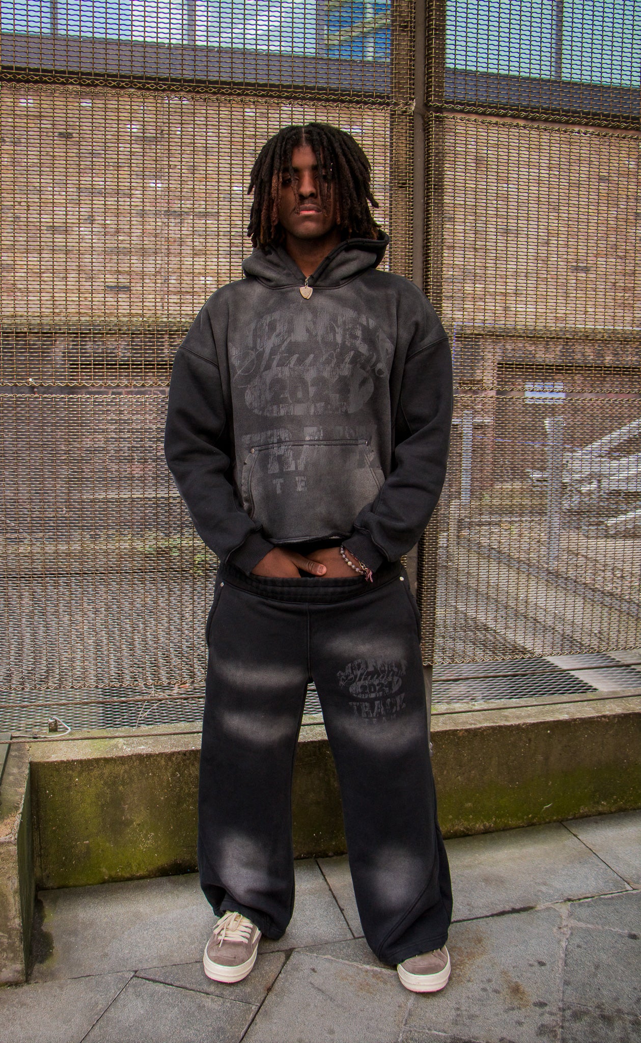 V1 Concrete Tracky